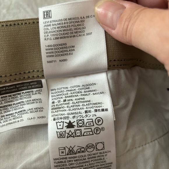 Docker's Men’s Flex Comfort Cargo Shorts size 36 Navy Blue - Picture 6 of 9